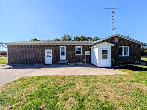 Tiny photo for 24440 Sisk Road, Circleville, OH 43113 (MLS # 225039634)