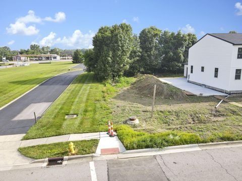 Photo of 7979 Oak Valley Road, Reynoldsburg, OH 43068 (MLS # 225024088)