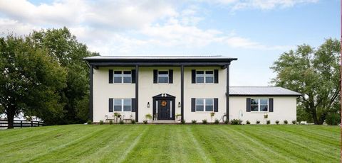 Photo of 10643 Reussner Road SW, Pataskala, OH 43062 (MLS # 222036498)