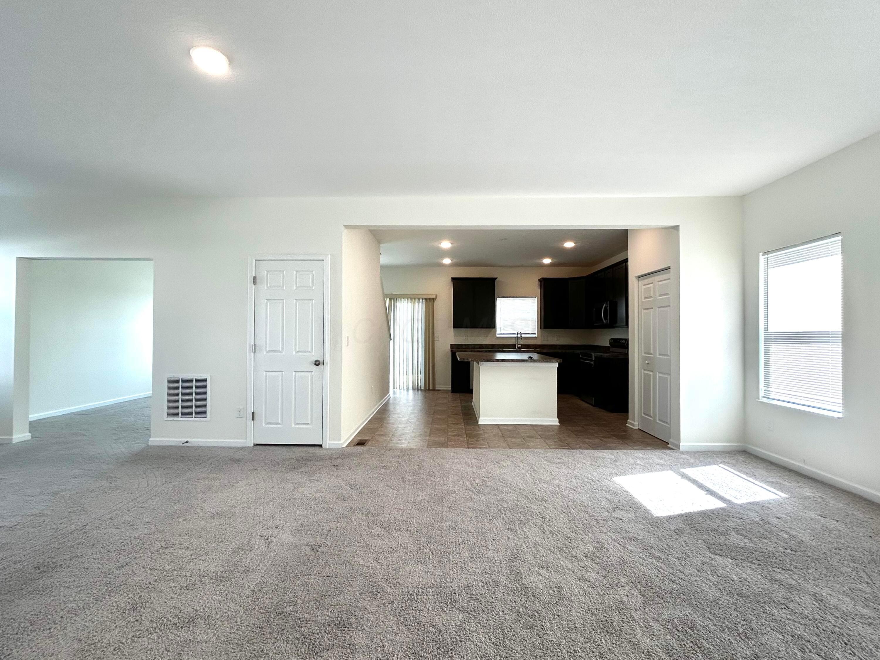 1154 Hampton Lane, London, Ohio image 7