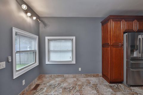 Tiny photo for 2449 Dale Avenue, Bexley, OH 43209 (MLS # 226014497)