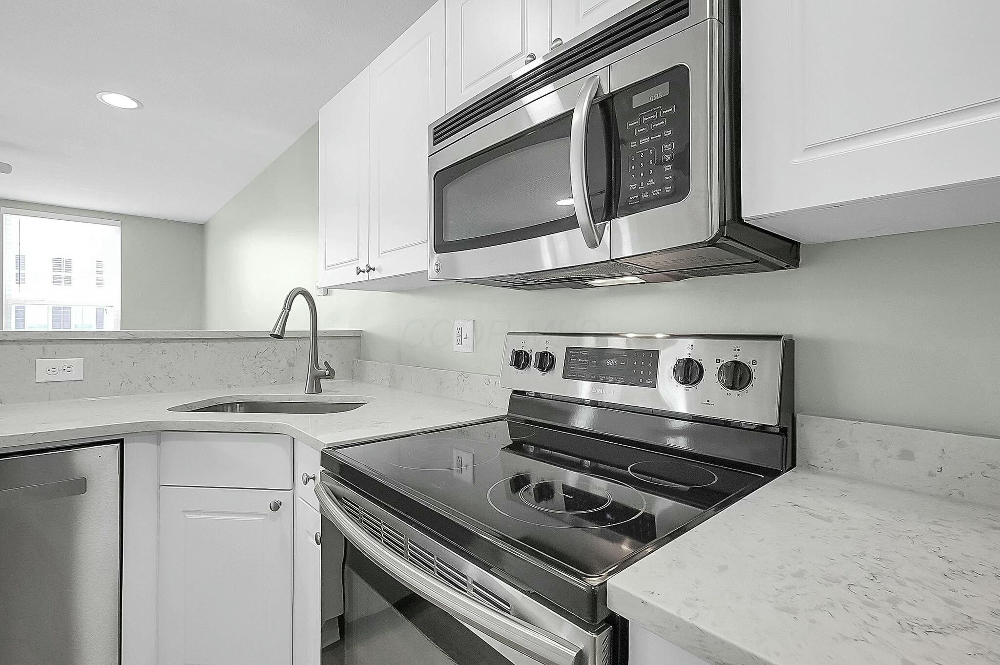 5875 Andrew John Drive #16, New Albany, Ohio image 13