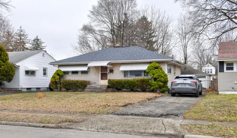 Photo of 824 S Ashburton Road, Columbus, OH 43227 (MLS # 226007118)