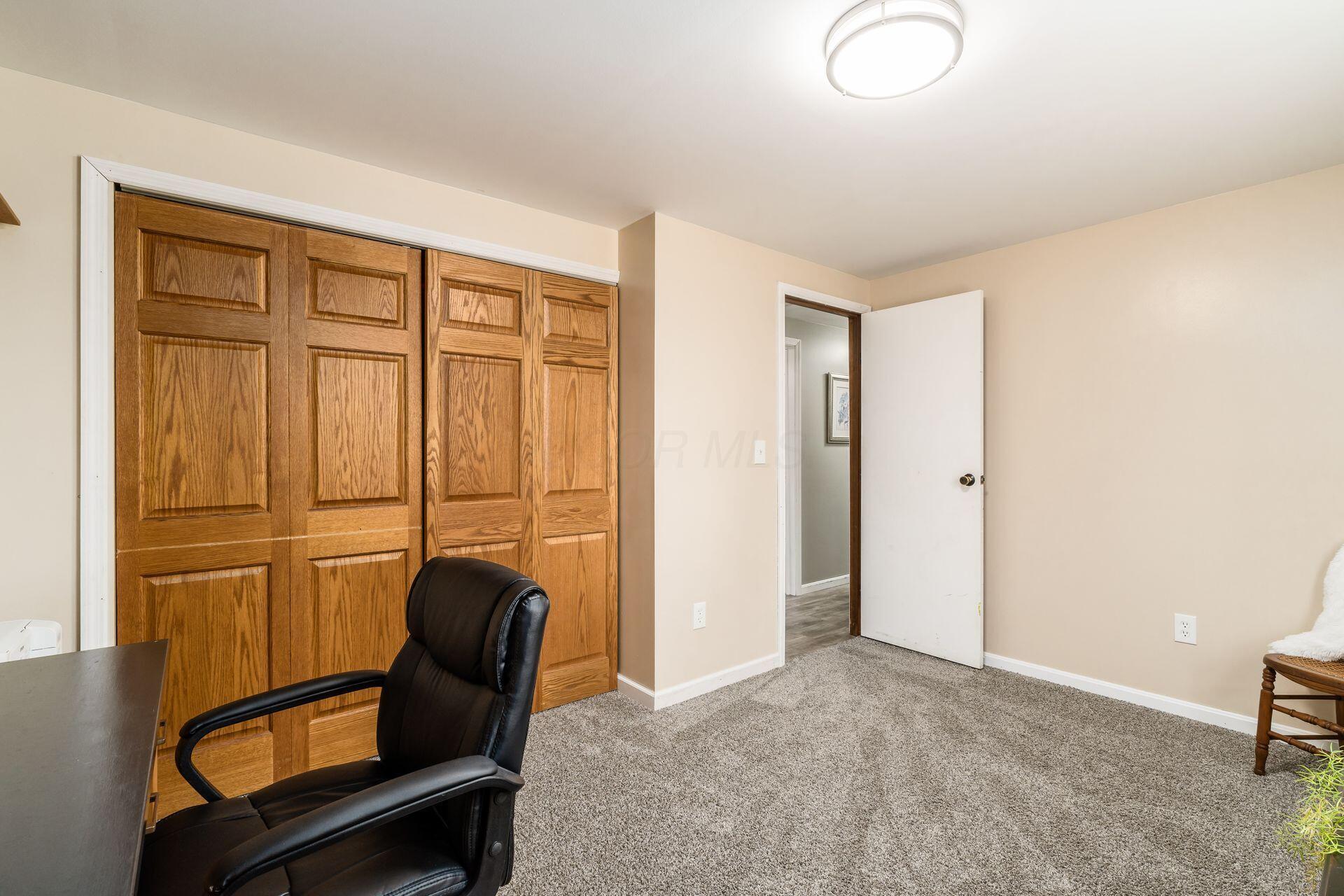 64 Brenthill Drive, Newark, Ohio image 22
