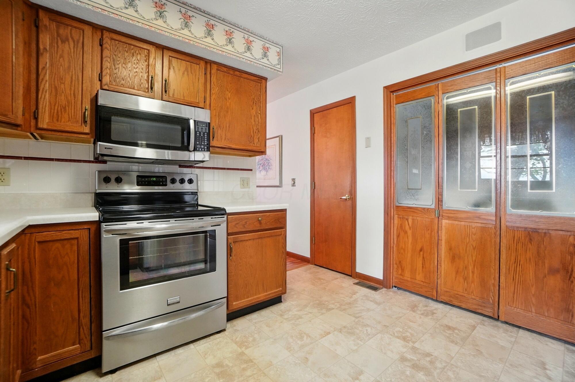 1775 Fox Ridge Drive, Springfield, Ohio image 32