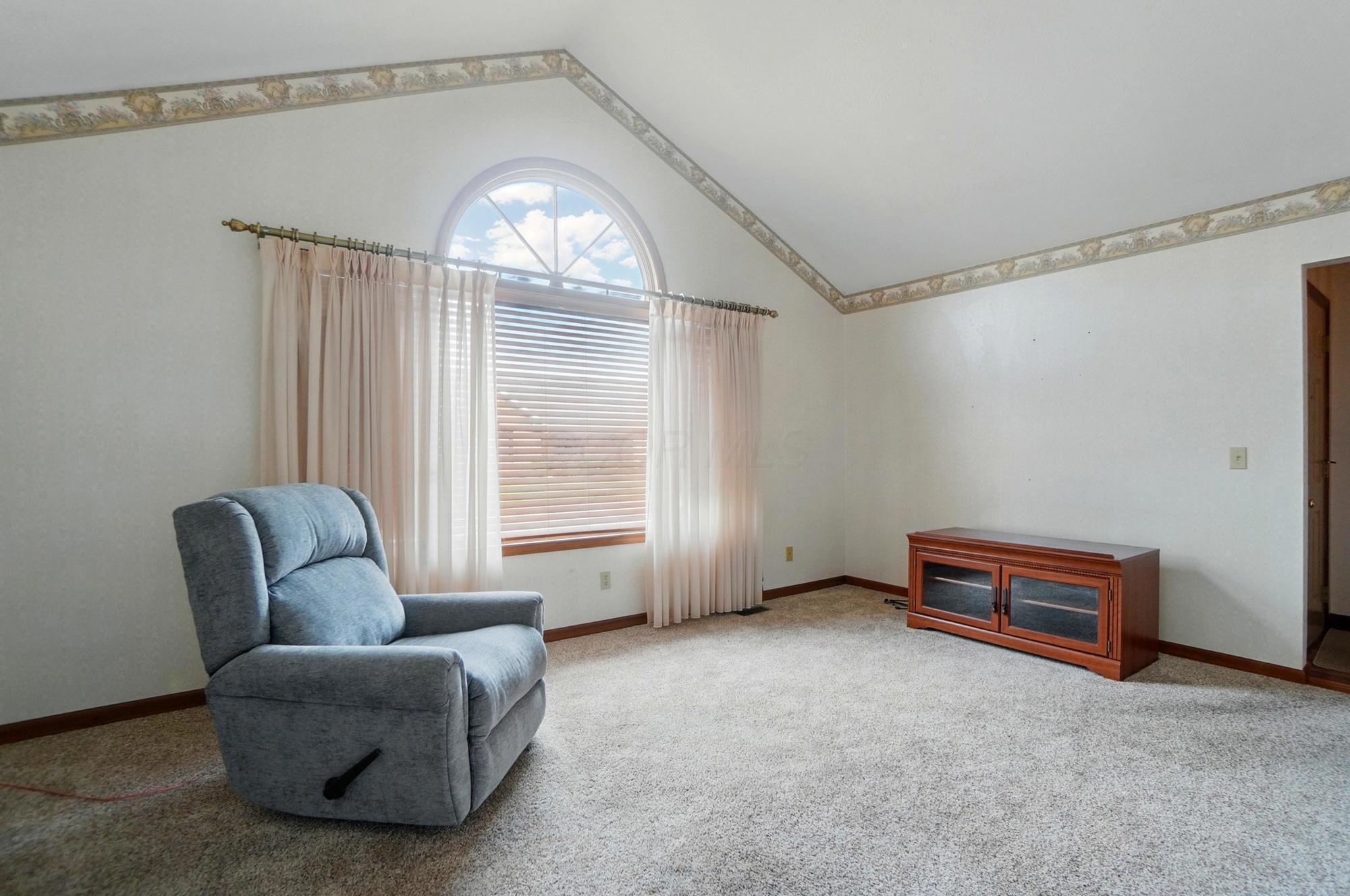 1775 Fox Ridge Drive, Springfield, Ohio image 7