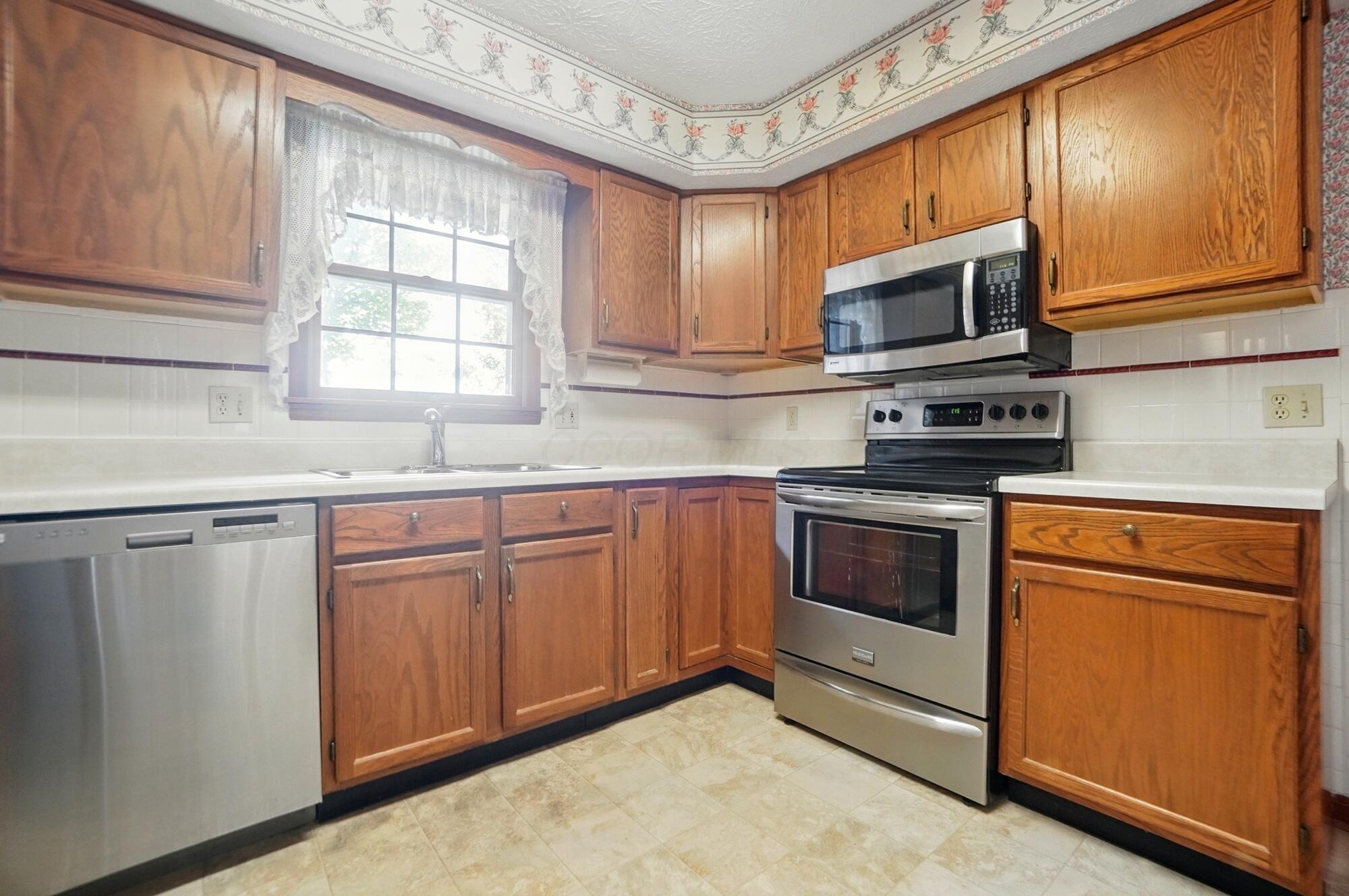 1775 Fox Ridge Drive, Springfield, Ohio image 31