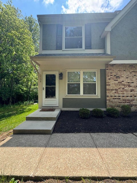 Condo For Sale - 5734 Crossing Court #1<br/> Columbus, OH 43231