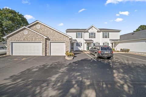 Photo of 6772 Hamler Drive 25B #25B, Canal Winchester, OH 43110 (MLS # 225039661)