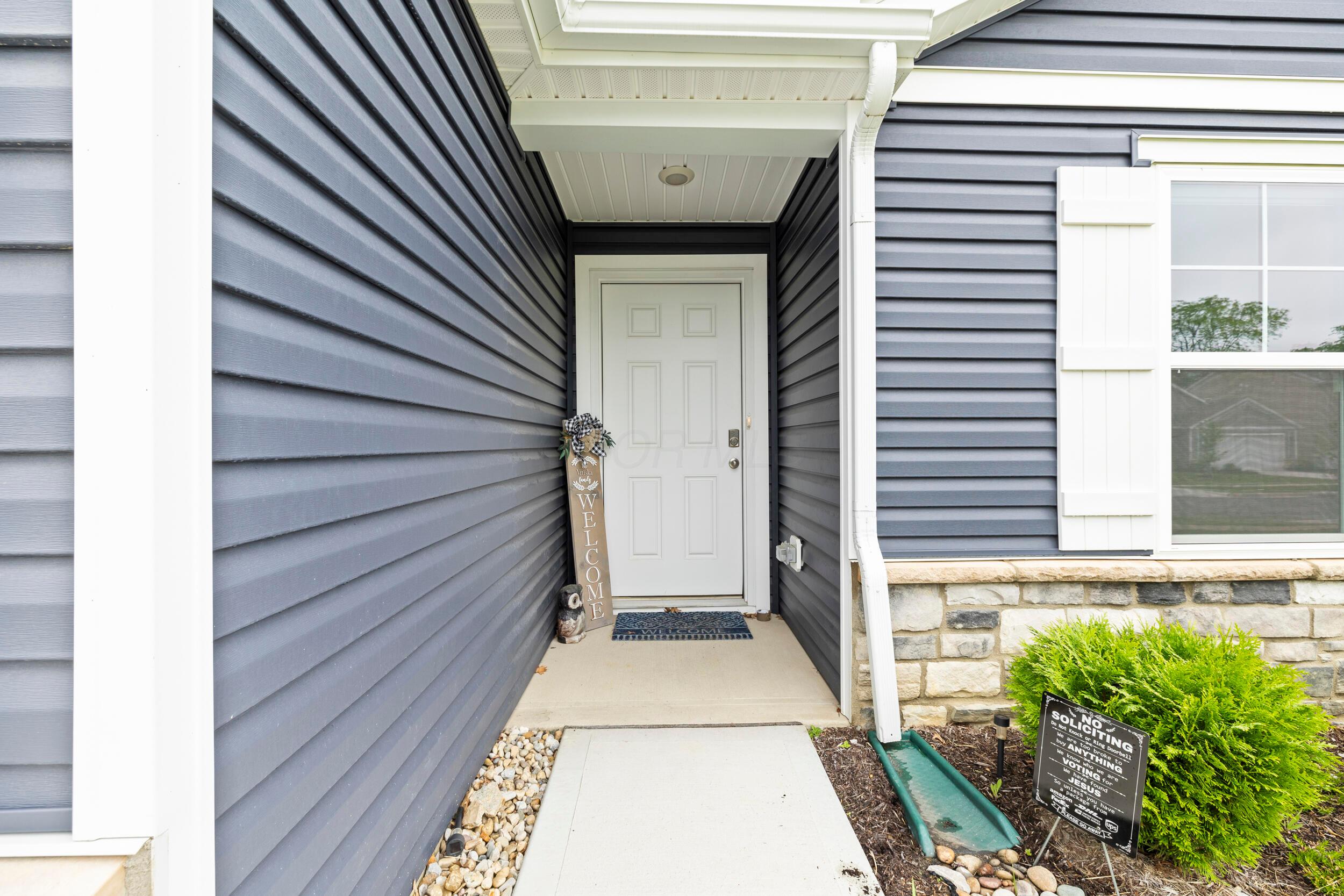 2133 Pentress Drive, Grove City, Ohio image 8