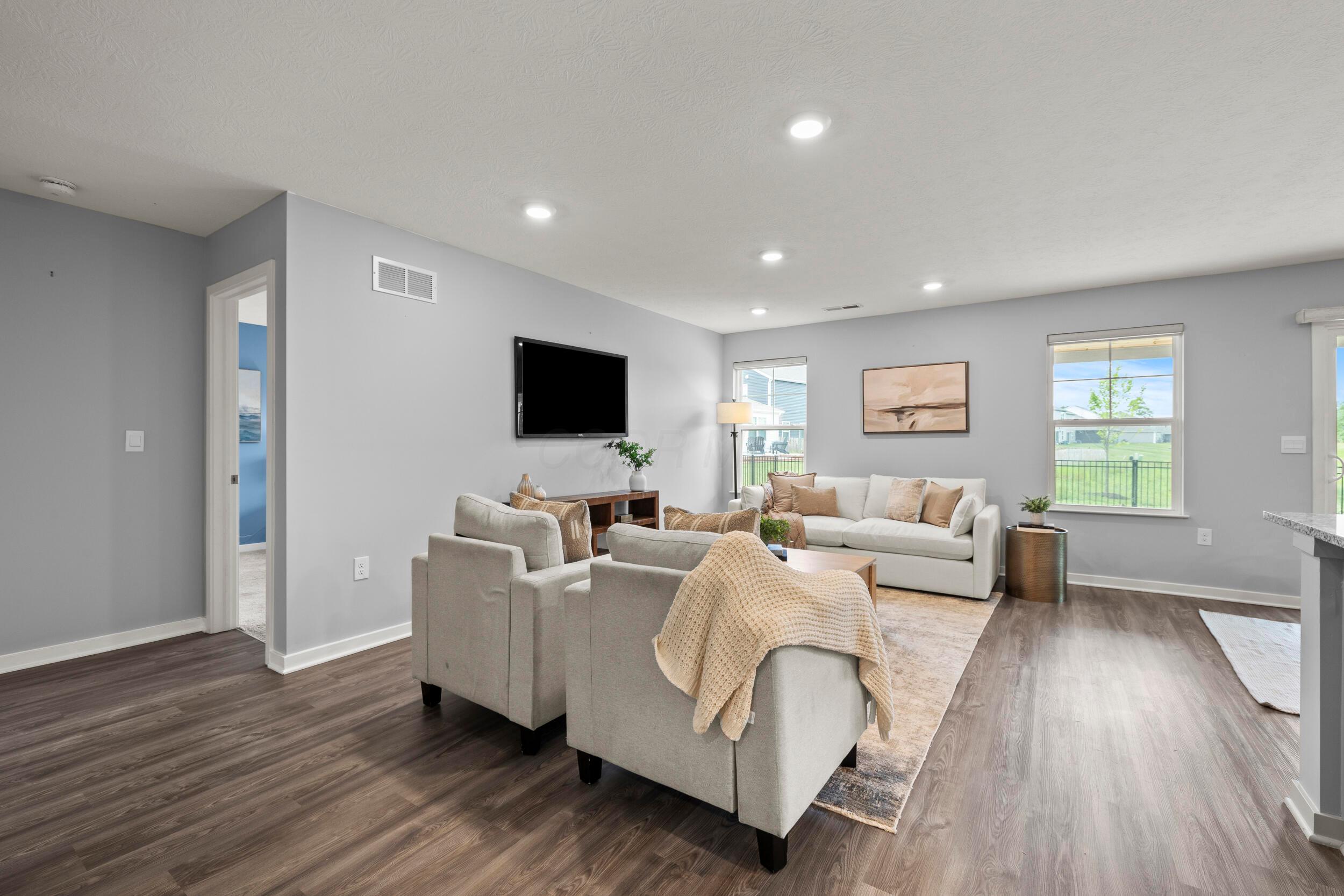 2133 Pentress Drive, Grove City, Ohio image 11