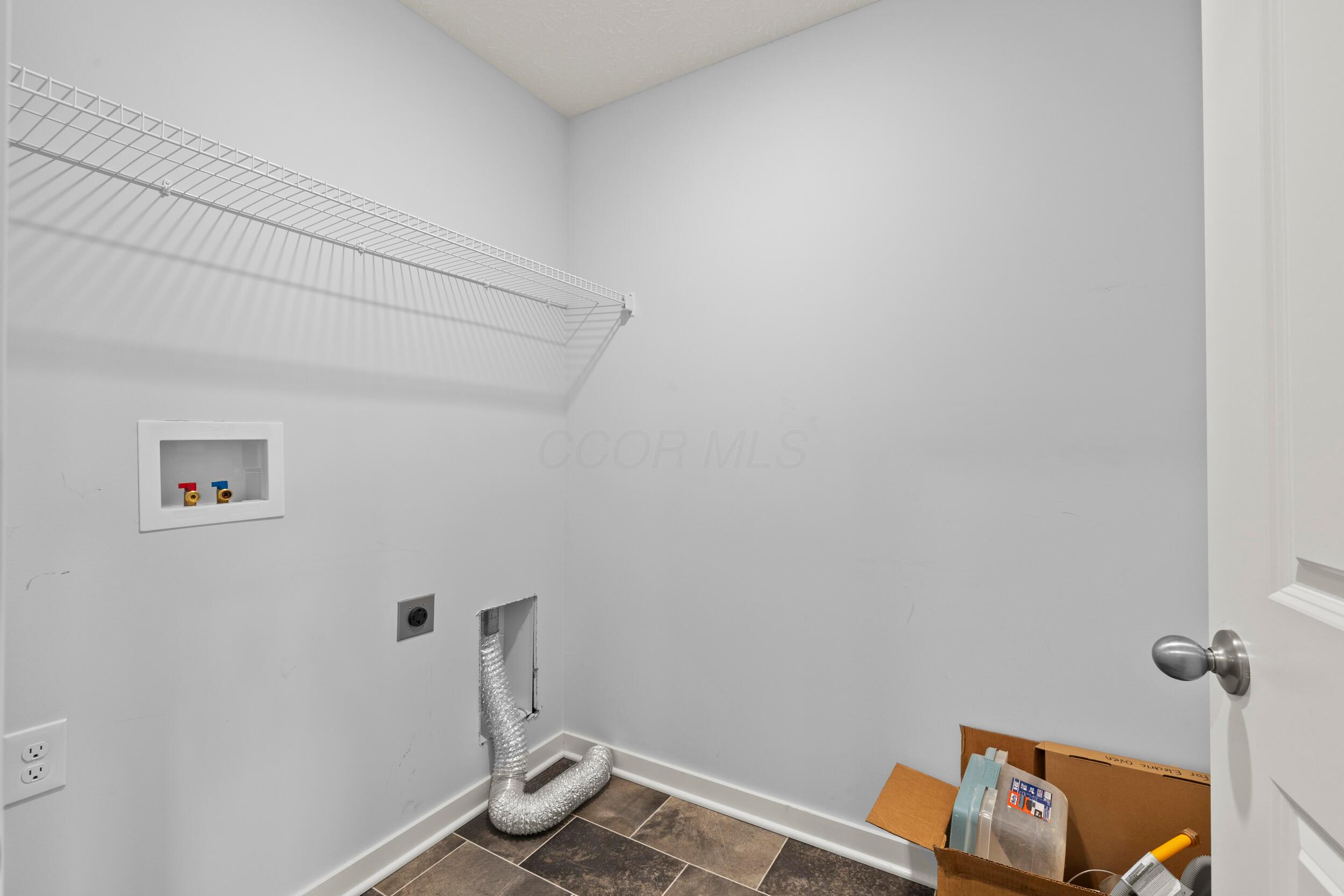 2133 Pentress Drive, Grove City, Ohio image 32
