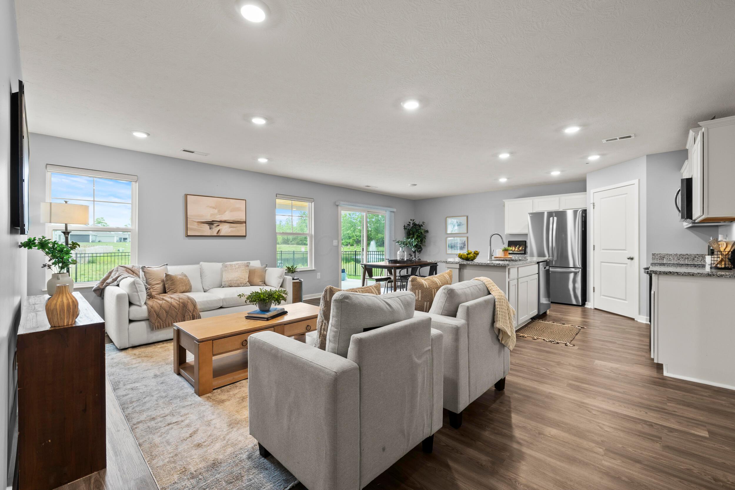 2133 Pentress Drive, Grove City, Ohio image 16