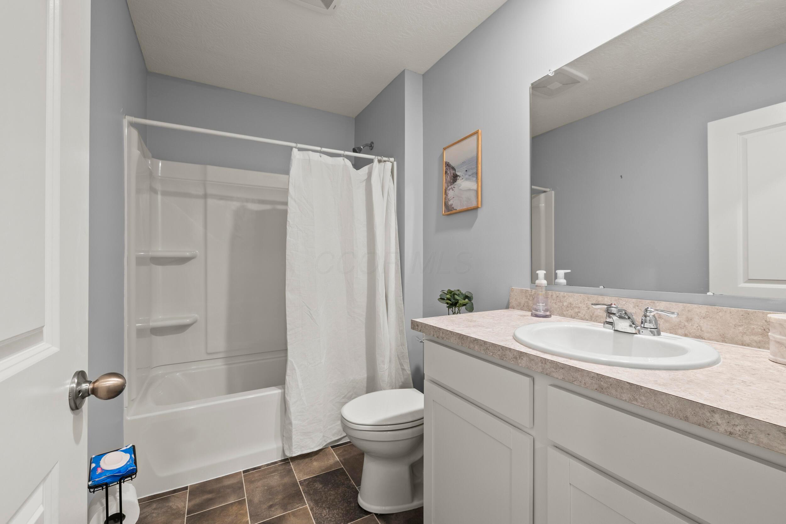 2133 Pentress Drive, Grove City, Ohio image 29