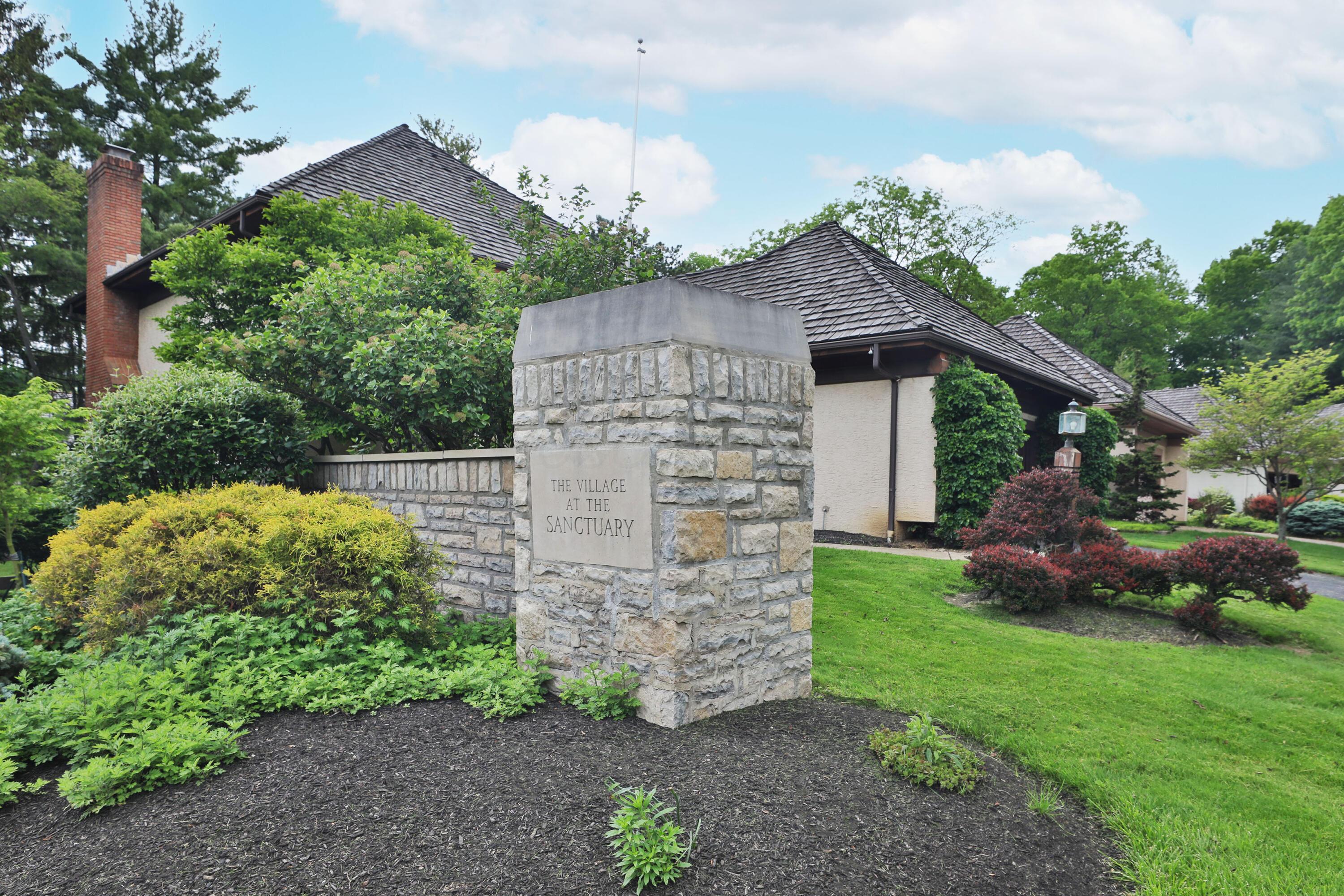 128 Green Springs Drive, Columbus, Ohio image 1