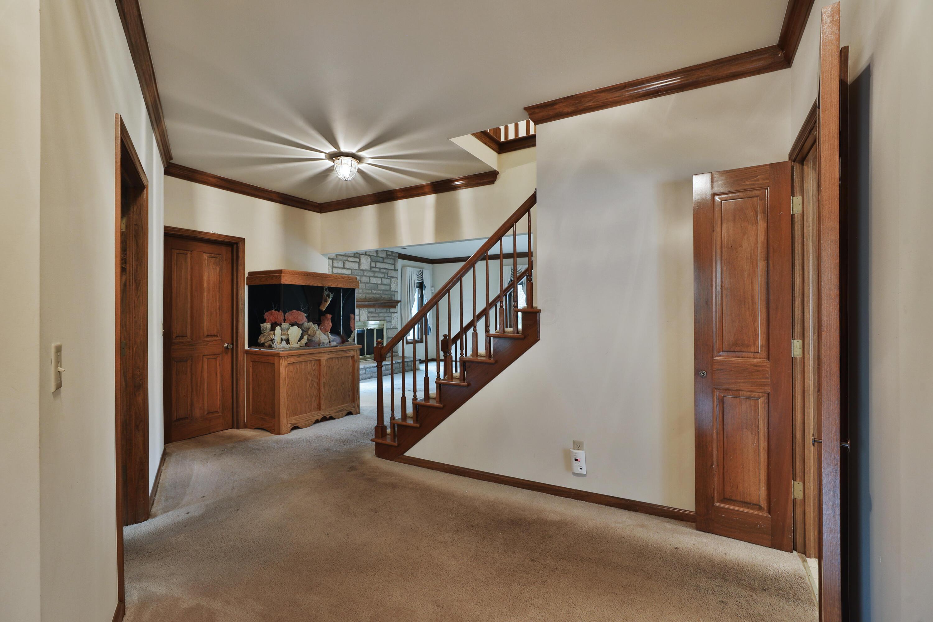 128 Green Springs Drive, Columbus, Ohio image 7