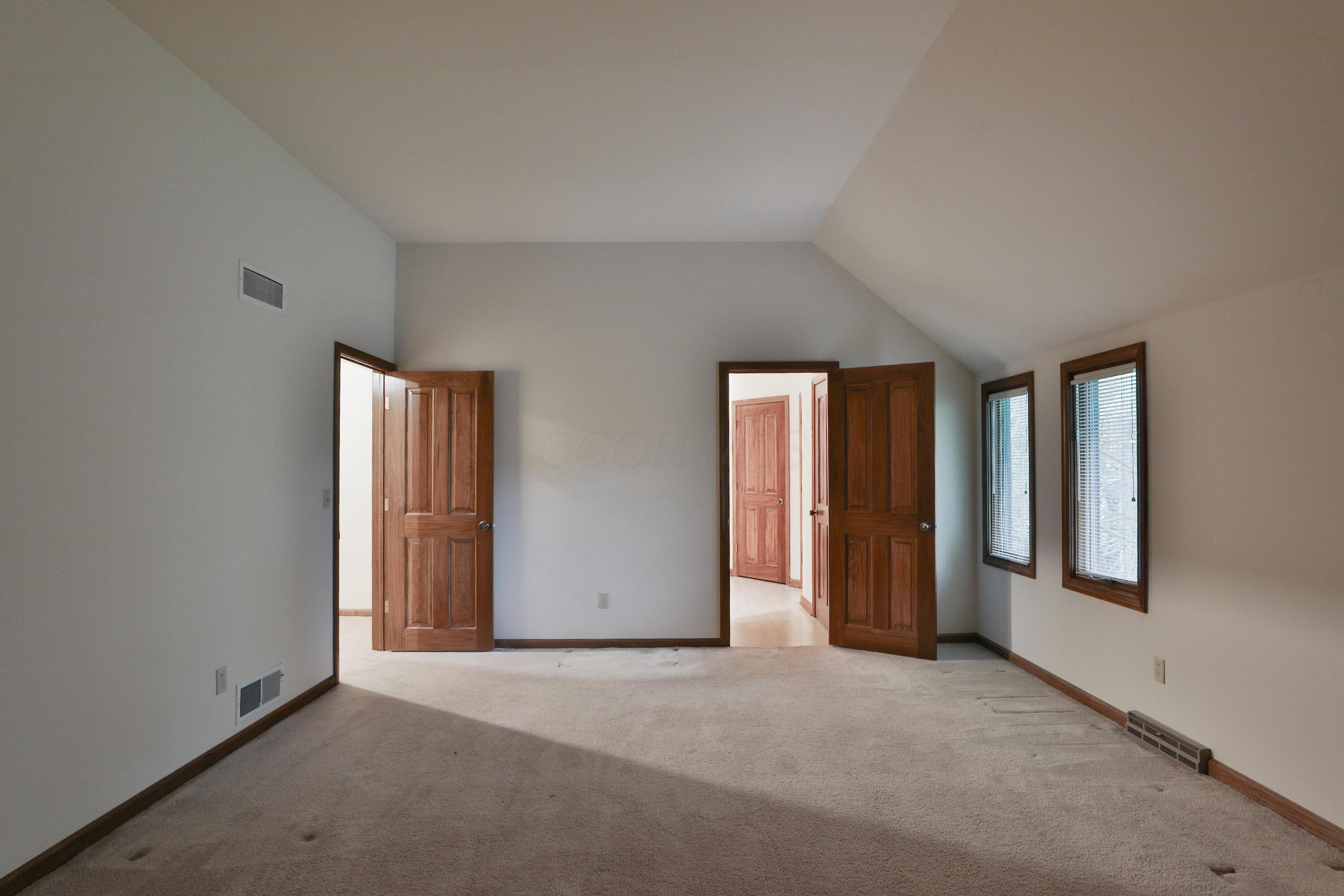 128 Green Springs Drive, Columbus, Ohio image 34
