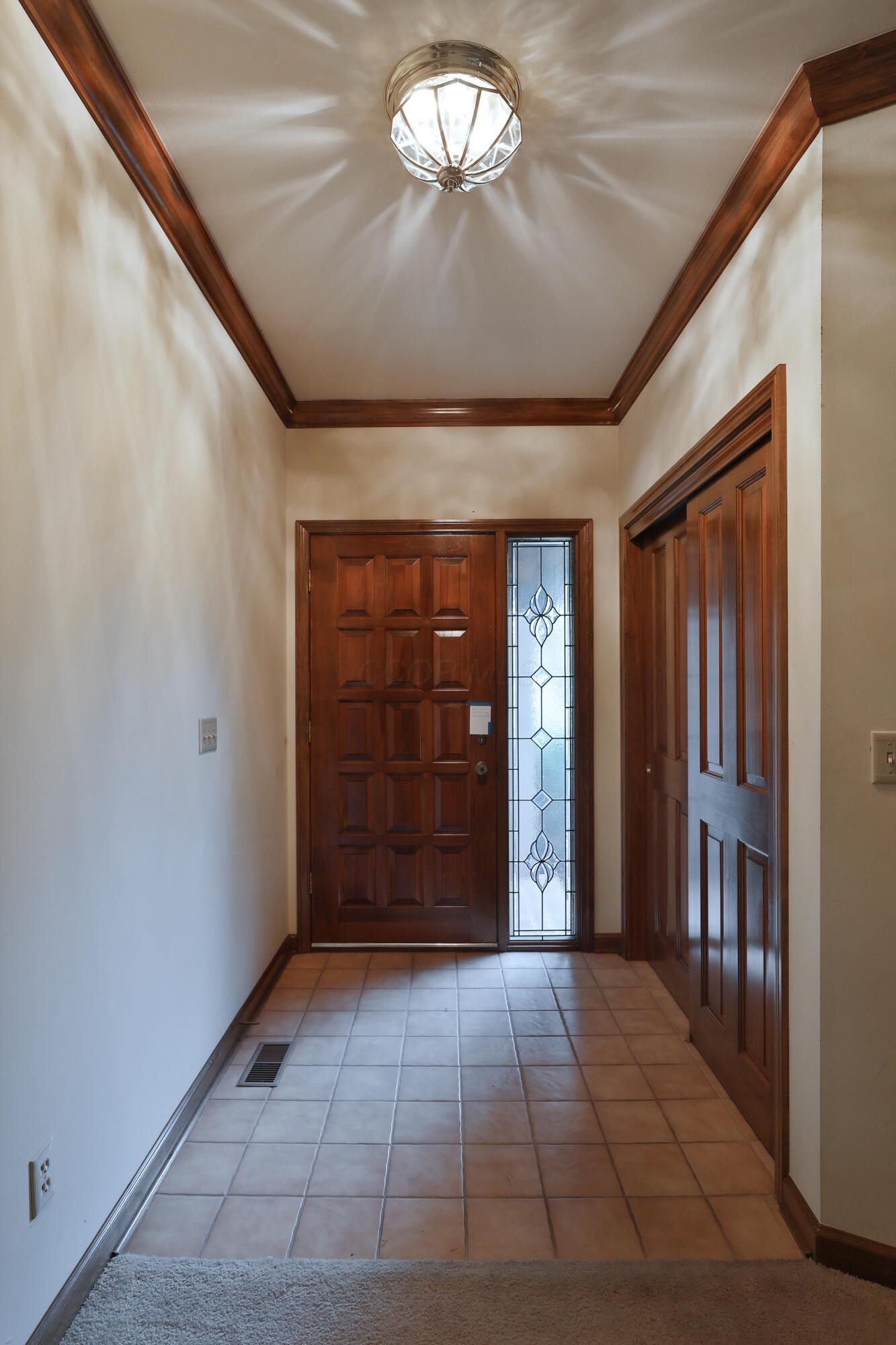 128 Green Springs Drive, Columbus, Ohio image 6