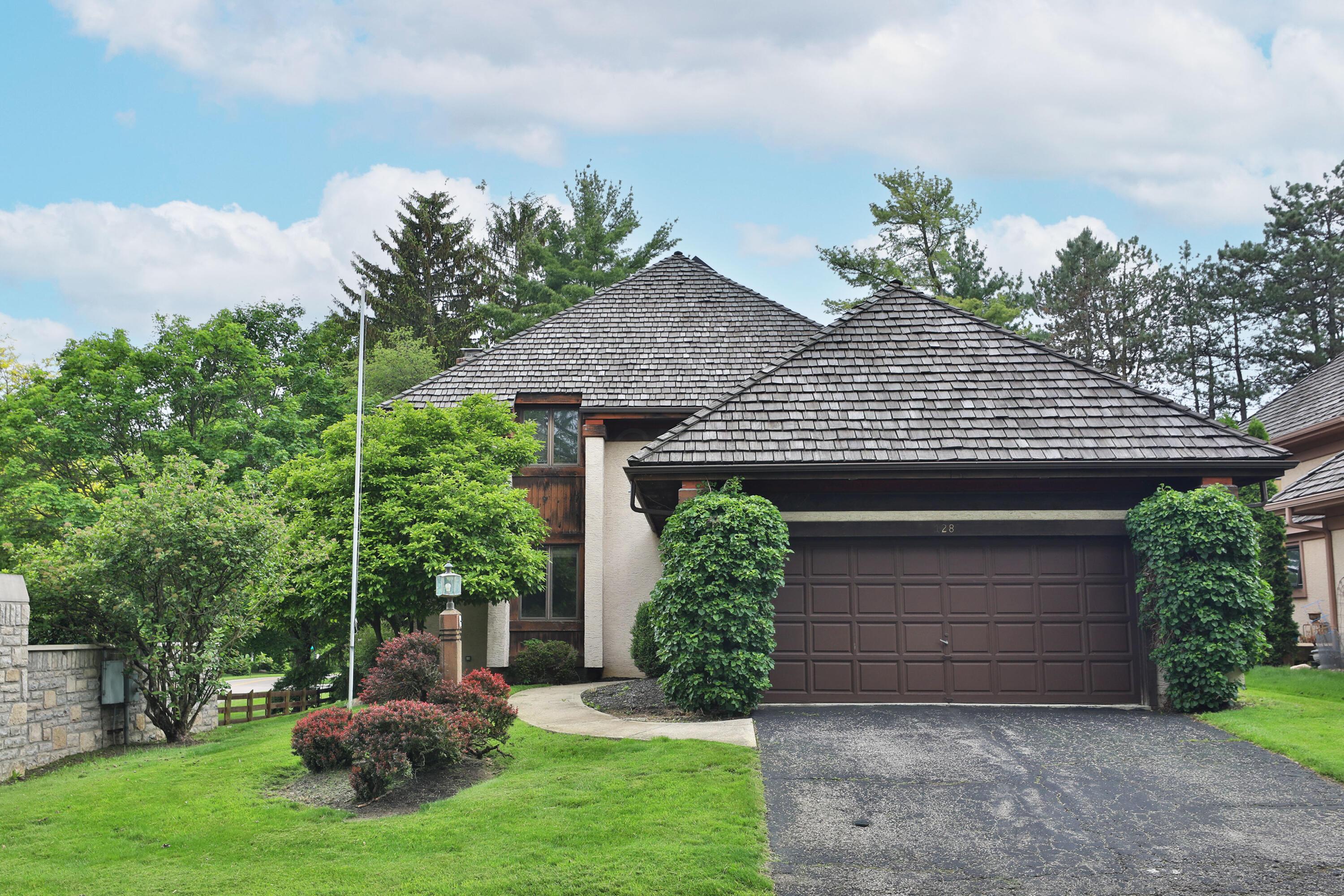 128 Green Springs Drive, Columbus, Ohio image 3