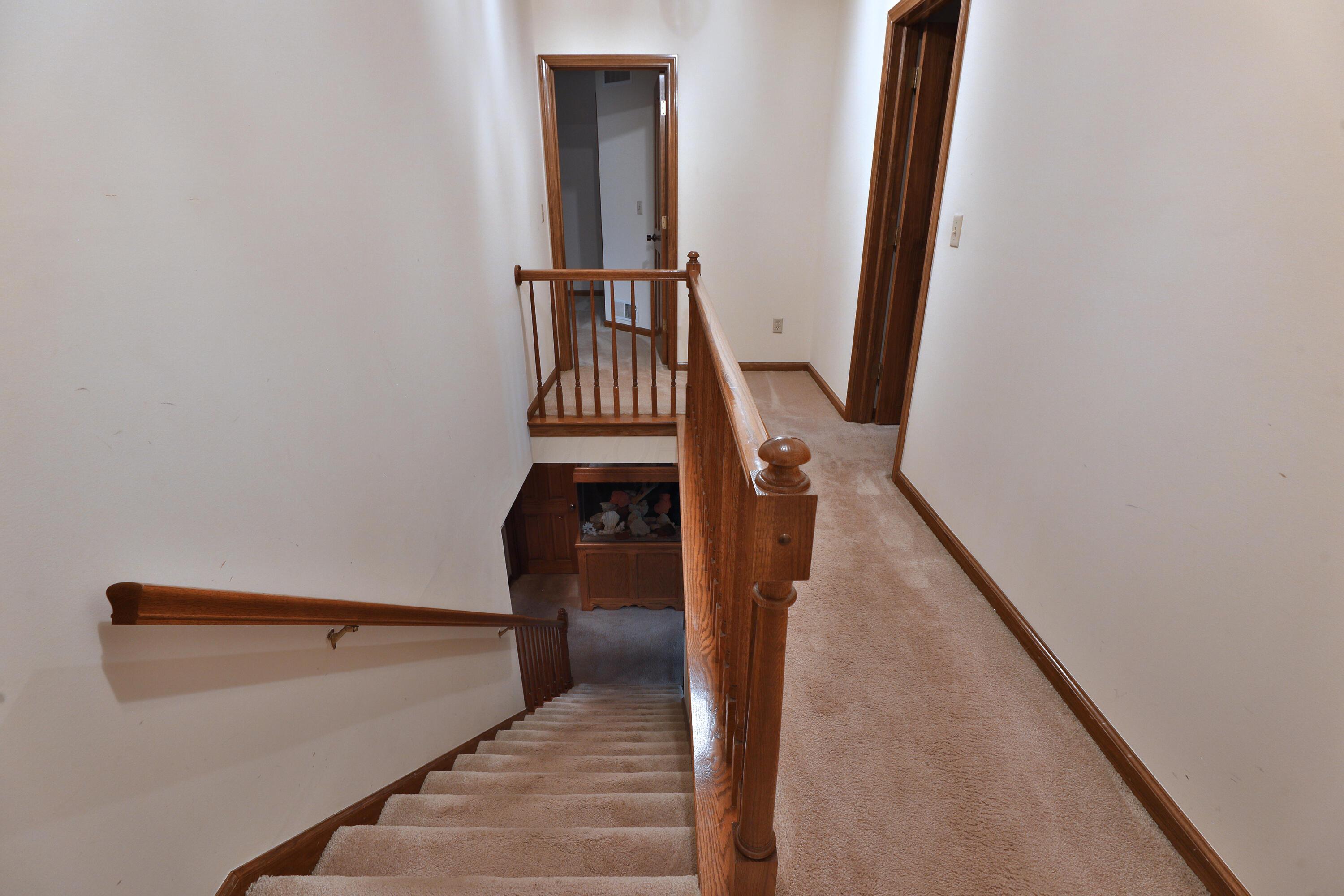 128 Green Springs Drive, Columbus, Ohio image 25
