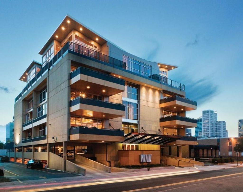 Photo of 199 S 5th Street 604 #604, Columbus, OH 43215 (MLS # 226002176)