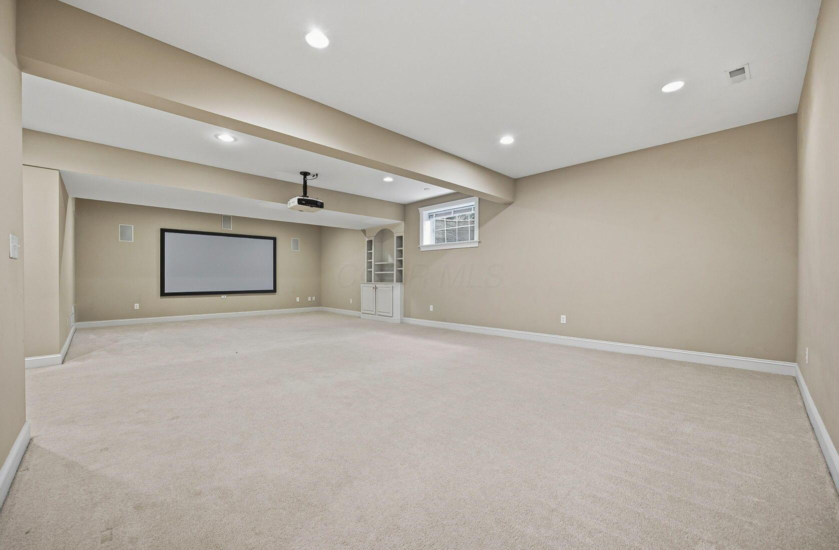 Westerville, Ohio 43082, United States, 5 Bedrooms Bedrooms, ,5 BathroomsBathrooms,Residential,Active,228462