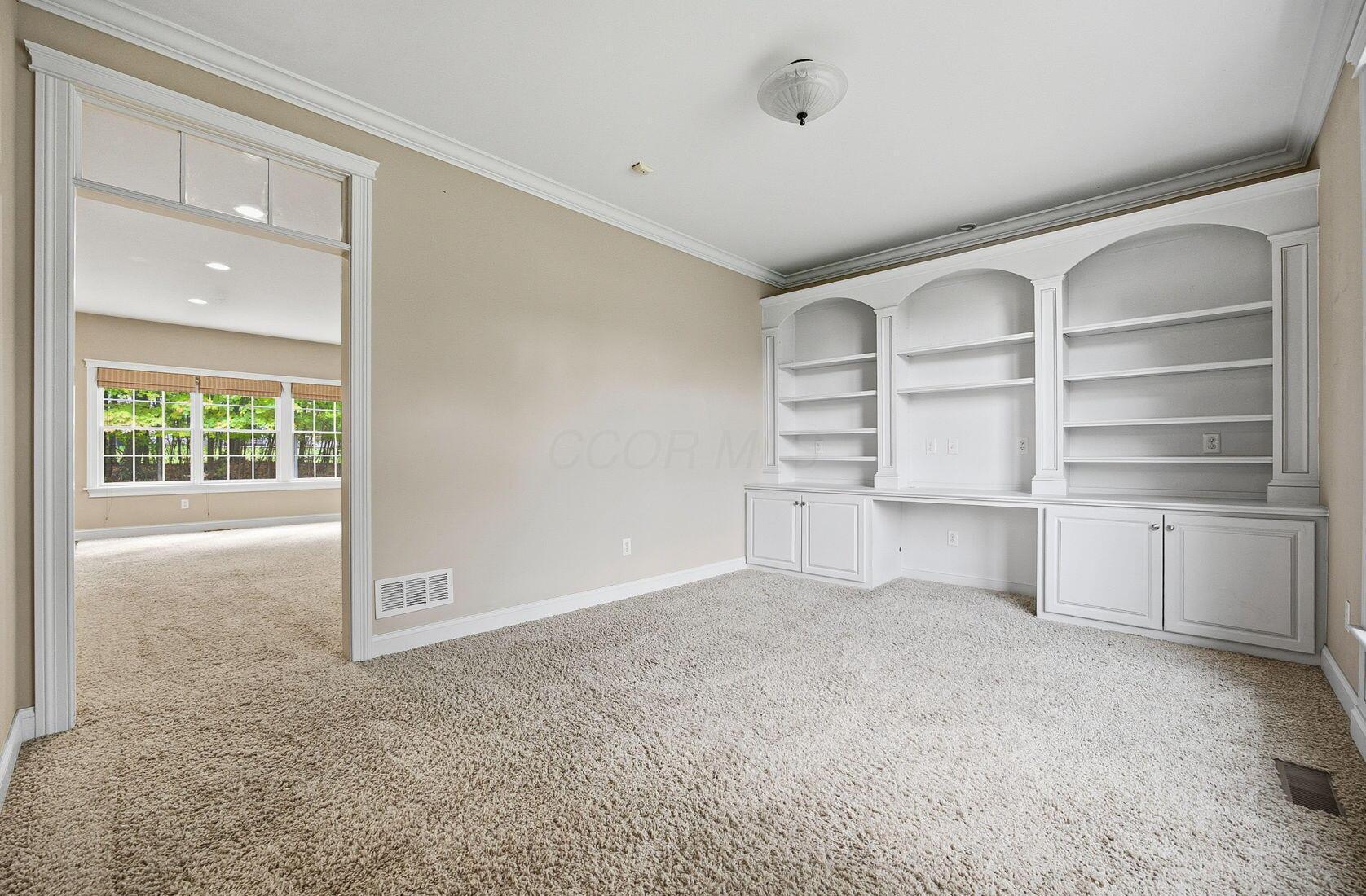 Westerville, Ohio 43082, United States, 5 Bedrooms Bedrooms, ,5 BathroomsBathrooms,Residential,Active,228462