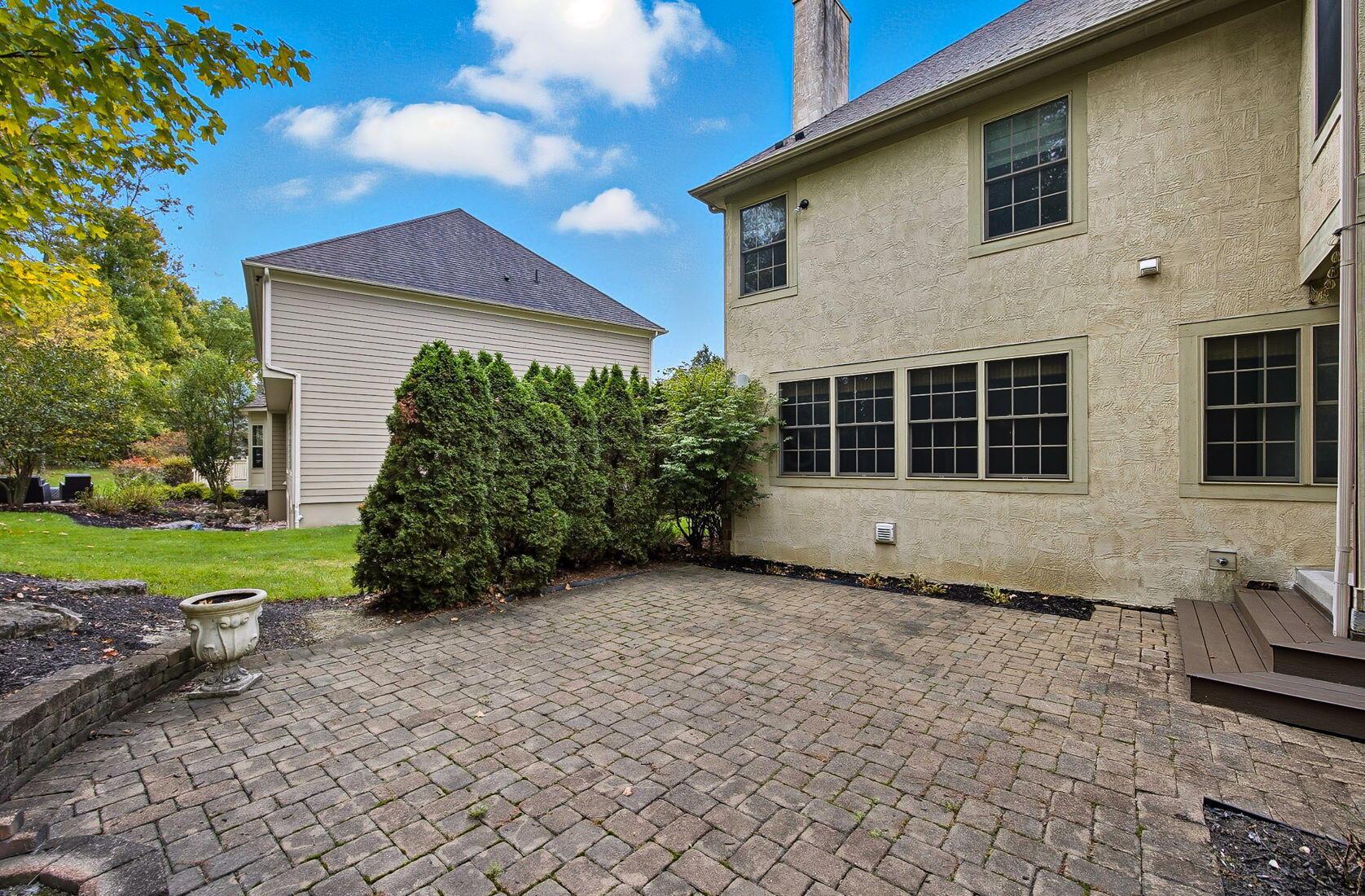 Westerville, Ohio 43082, United States, 5 Bedrooms Bedrooms, ,5 BathroomsBathrooms,Residential,Active,228462