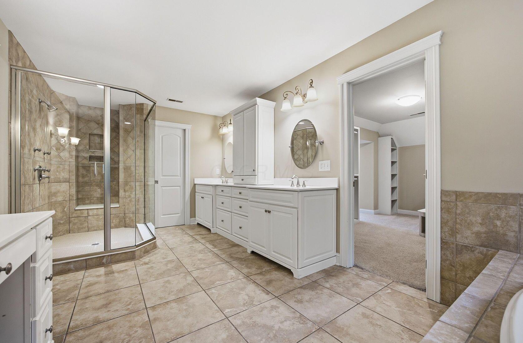 Westerville, Ohio 43082, United States, 5 Bedrooms Bedrooms, ,5 BathroomsBathrooms,Residential,Active,228462