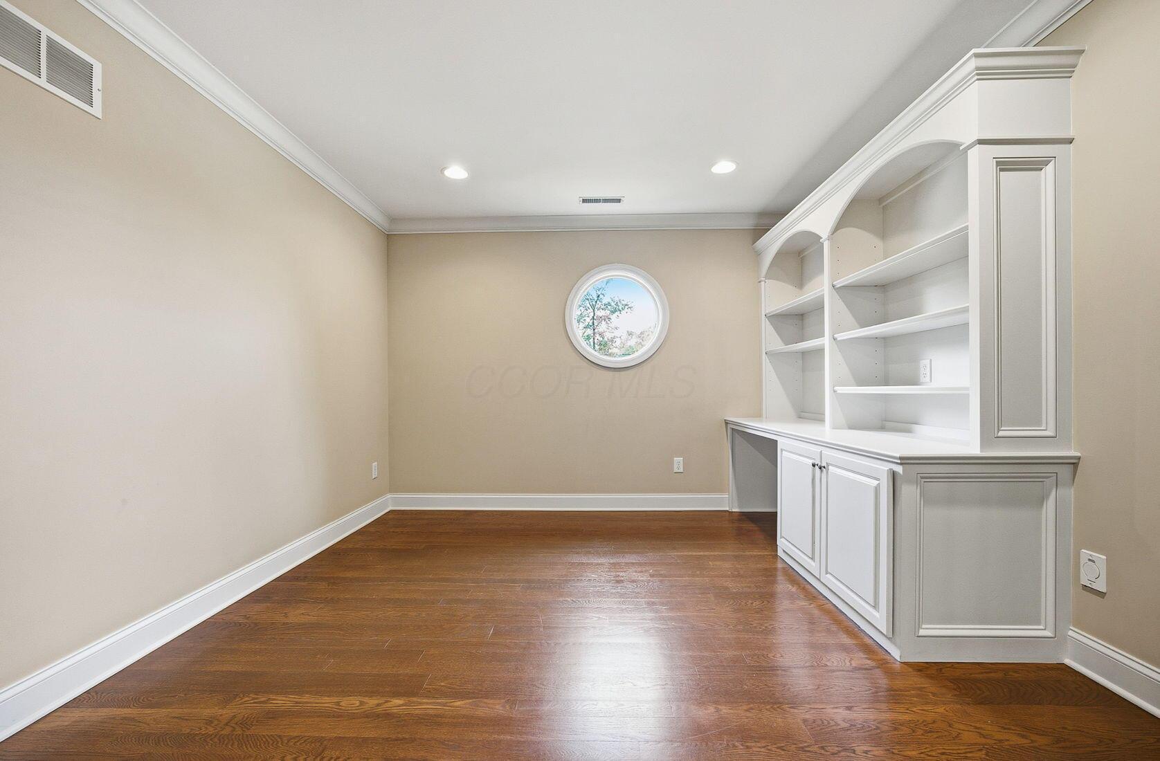 Westerville, Ohio 43082, United States, 5 Bedrooms Bedrooms, ,5 BathroomsBathrooms,Residential,Active,228462