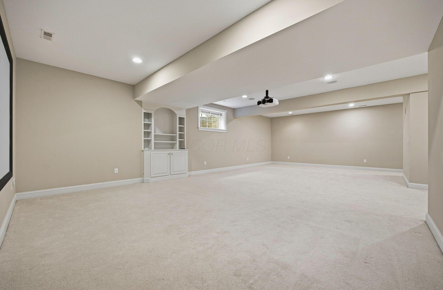 Westerville, Ohio 43082, United States, 5 Bedrooms Bedrooms, ,5 BathroomsBathrooms,Residential,Active,228462