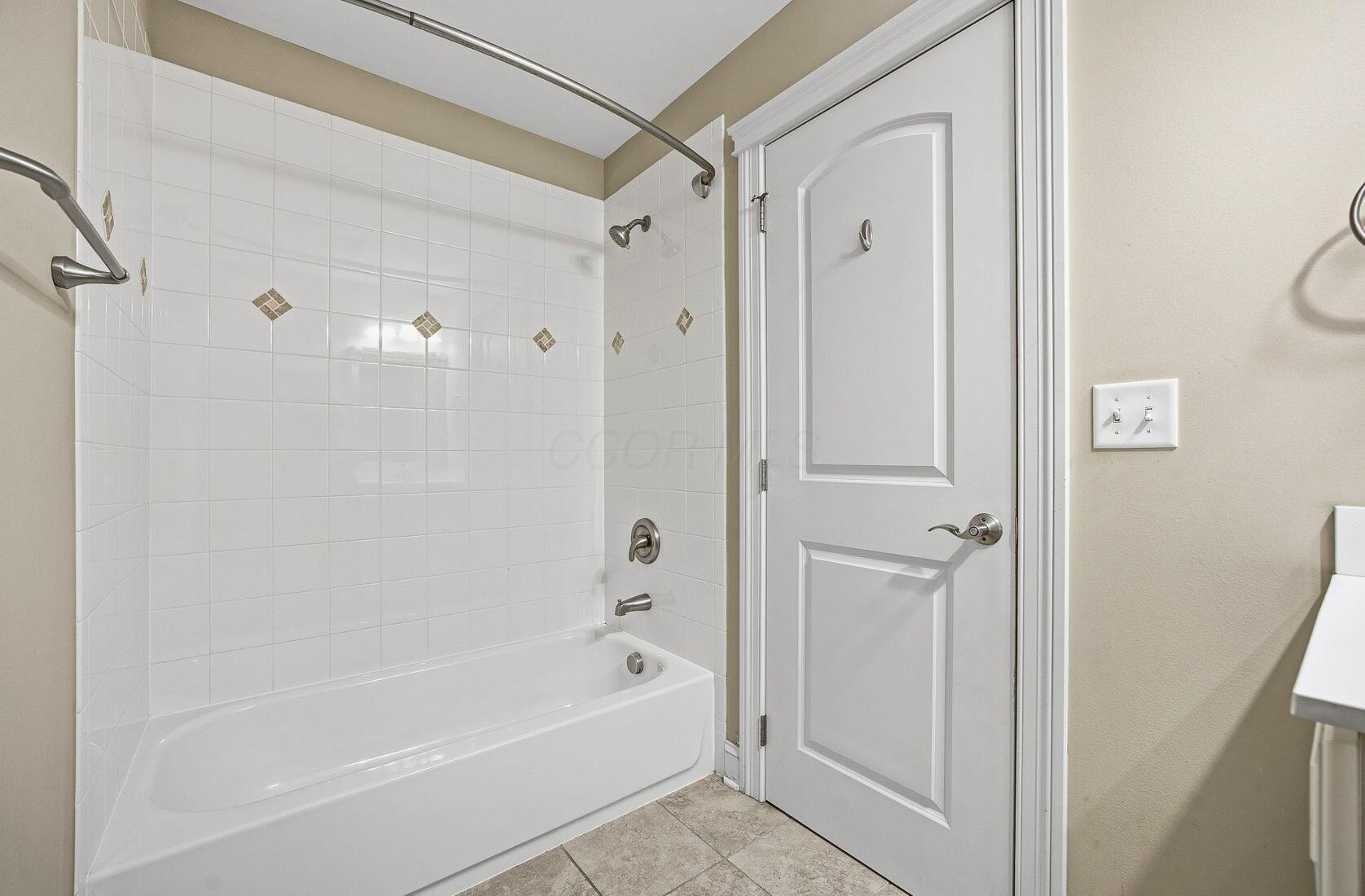 Westerville, Ohio 43082, United States, 5 Bedrooms Bedrooms, ,5 BathroomsBathrooms,Residential,Active,228462