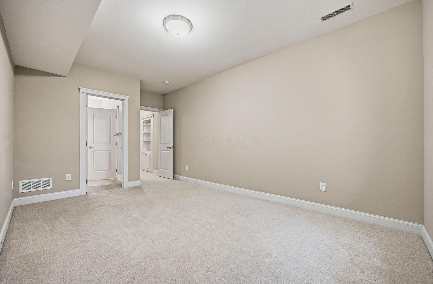 Westerville, Ohio 43082, United States, 5 Bedrooms Bedrooms, ,5 BathroomsBathrooms,Residential,Active,228462