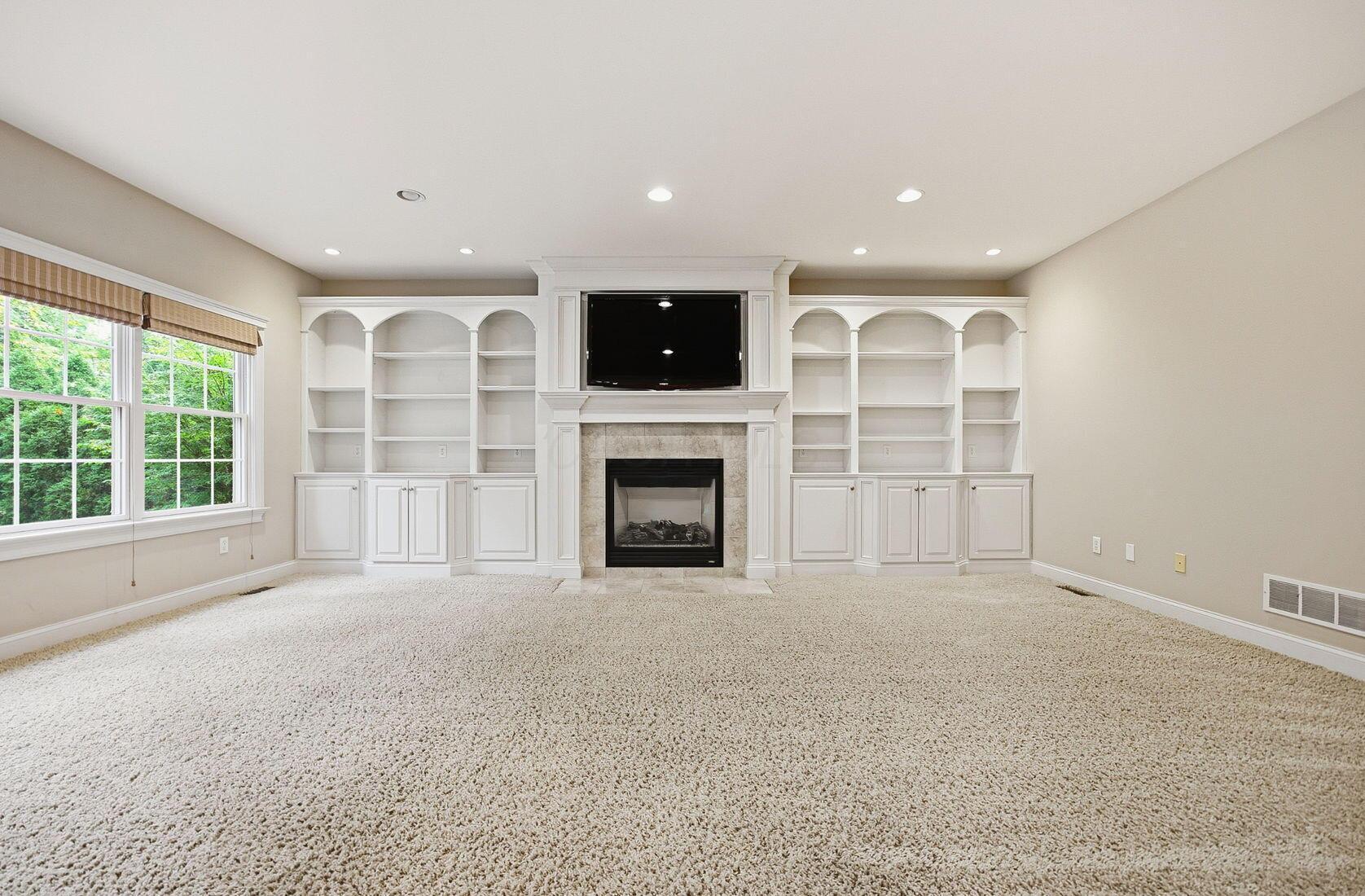 Westerville, Ohio 43082, United States, 5 Bedrooms Bedrooms, ,5 BathroomsBathrooms,Residential,Active,228462