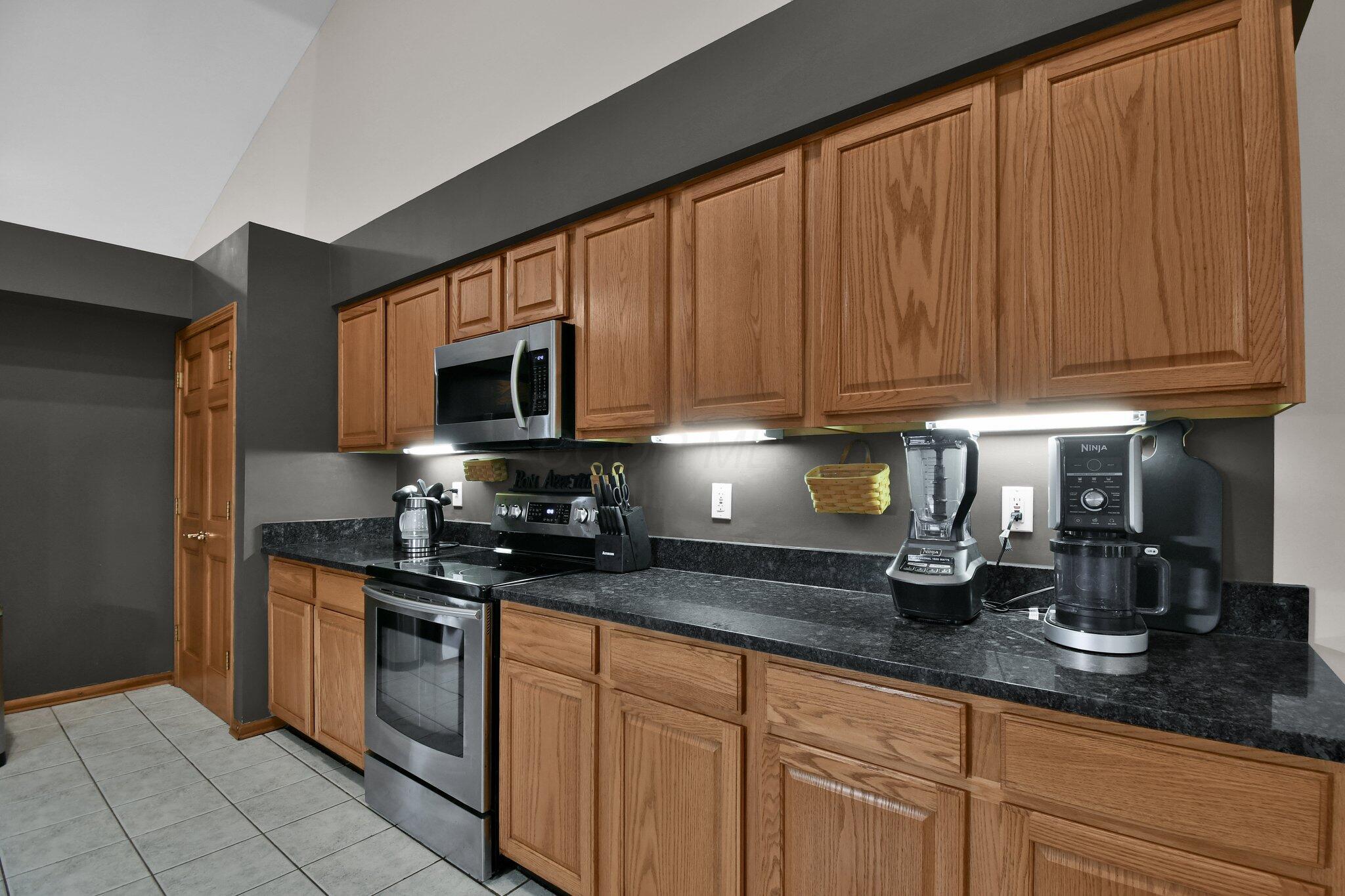 5843 Burnett Drive, Galena, Ohio image 19