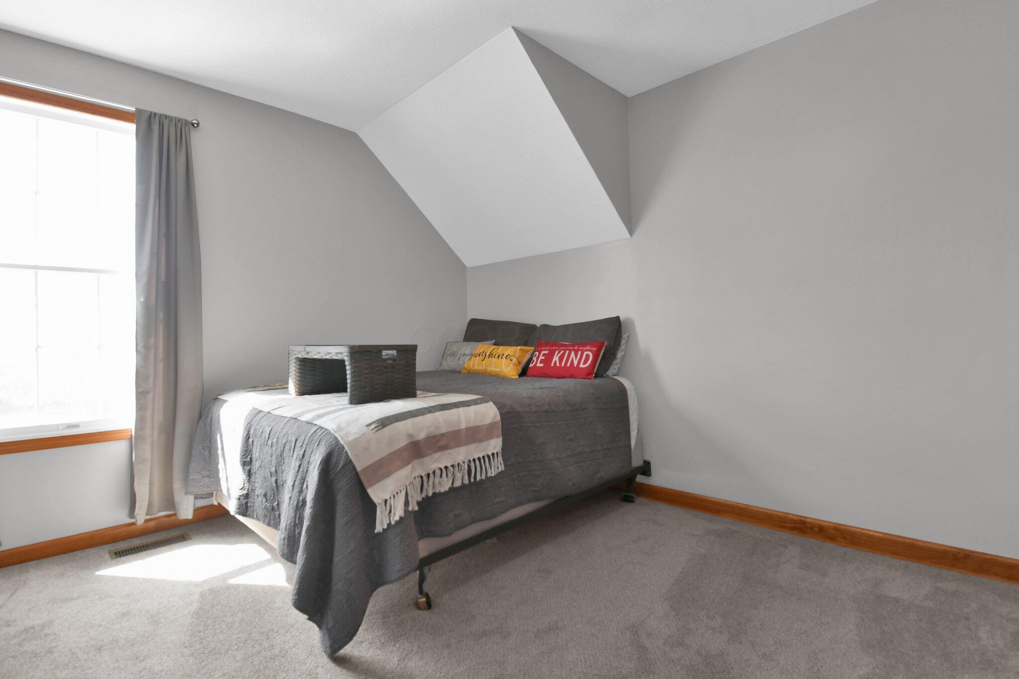 5843 Burnett Drive, Galena, Ohio image 38