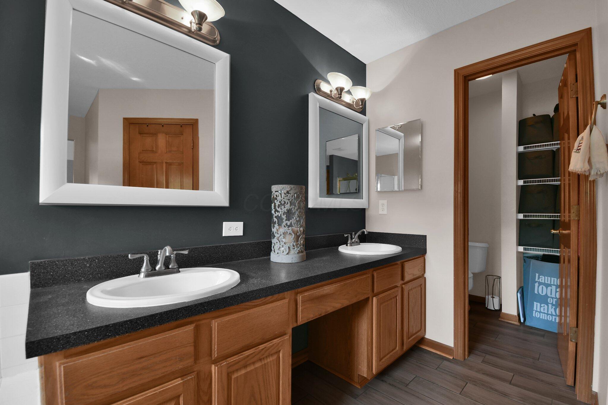 5843 Burnett Drive, Galena, Ohio image 32