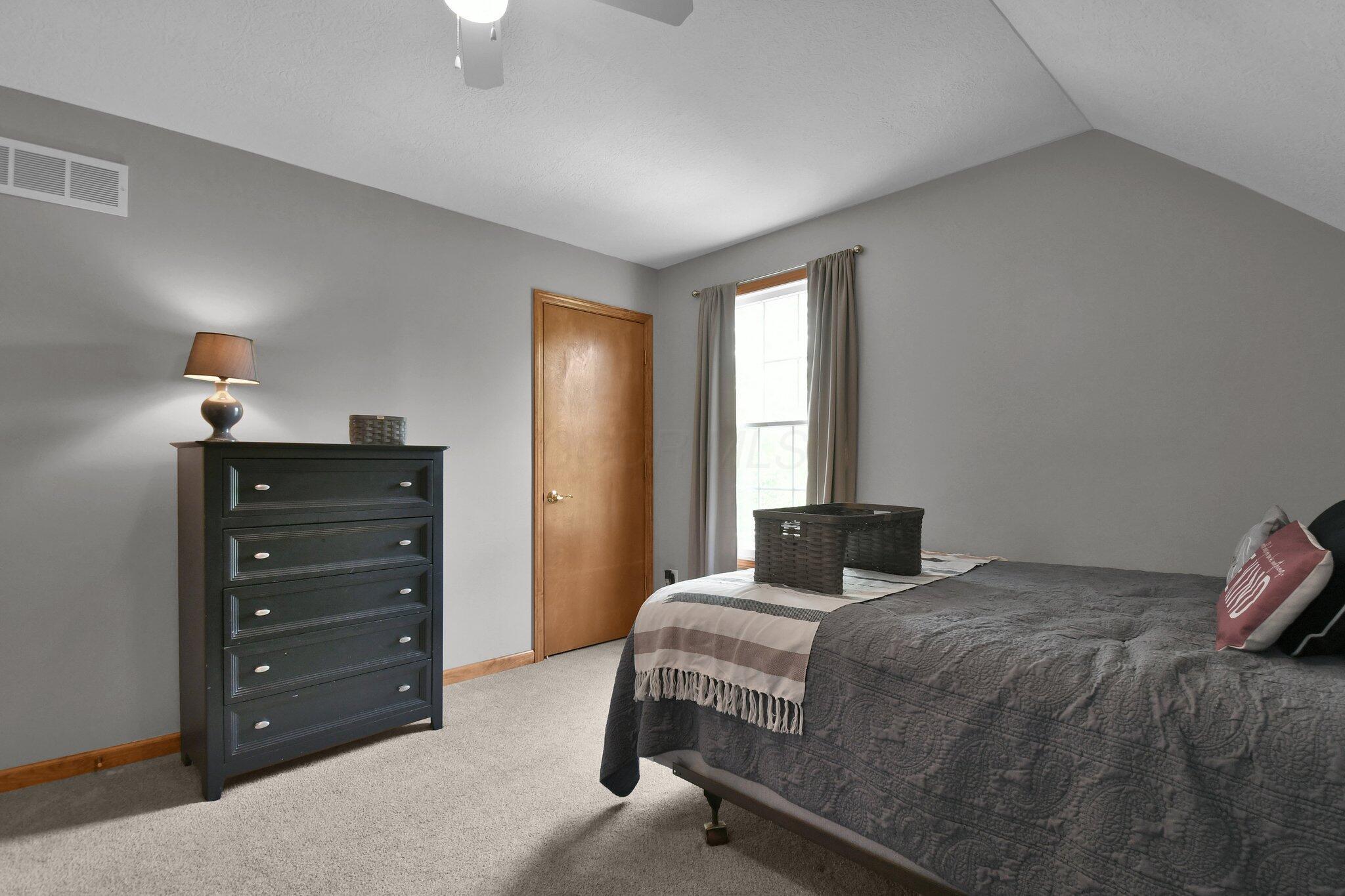 5843 Burnett Drive, Galena, Ohio image 39