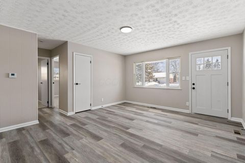 Tiny photo for 377 S Murray Hill Road, Columbus, OH 43228 (MLS # 226002769)