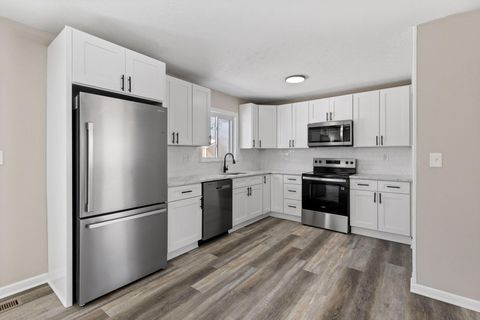 Tiny photo for 377 S Murray Hill Road, Columbus, OH 43228 (MLS # 226002769)