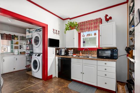 Tiny photo for 42 Maplewood Avenue, Columbus, OH 43213 (MLS # 225037536)