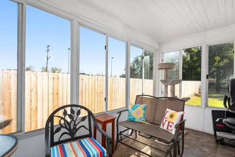 Photo of 42 Maplewood Avenue, Columbus, OH 43213 (MLS # 225037536)