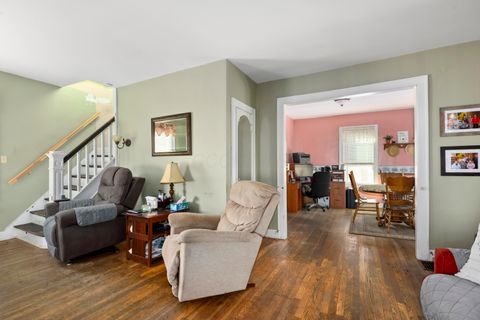 Tiny photo for 42 Maplewood Avenue, Columbus, OH 43213 (MLS # 225037536)