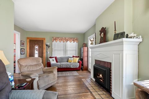Tiny photo for 42 Maplewood Avenue, Columbus, OH 43213 (MLS # 225037536)