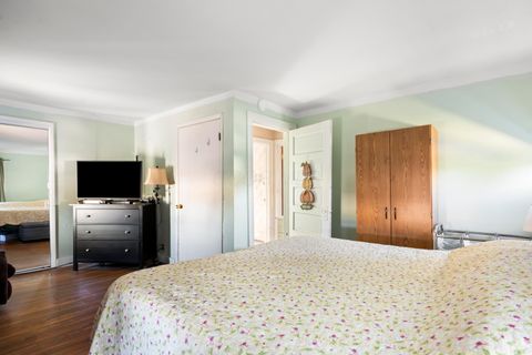 Tiny photo for 42 Maplewood Avenue, Columbus, OH 43213 (MLS # 225037536)
