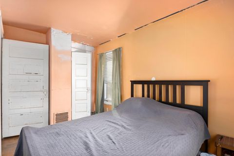 Tiny photo for 42 Maplewood Avenue, Columbus, OH 43213 (MLS # 225037536)