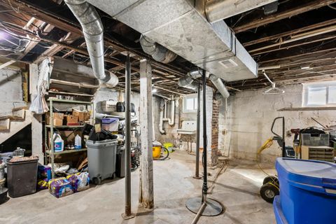 Tiny photo for 42 Maplewood Avenue, Columbus, OH 43213 (MLS # 225037536)