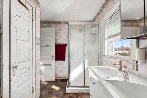 Tiny photo for 42 Maplewood Avenue, Columbus, OH 43213 (MLS # 225037536)