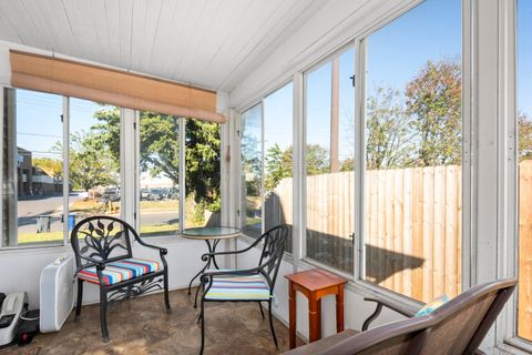Tiny photo for 42 Maplewood Avenue, Columbus, OH 43213 (MLS # 225037536)