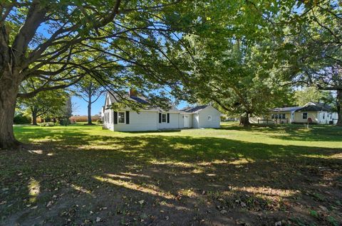 Tiny photo for 15 Crestview Drive, Fredericktown, OH 43019 (MLS # 225037528)